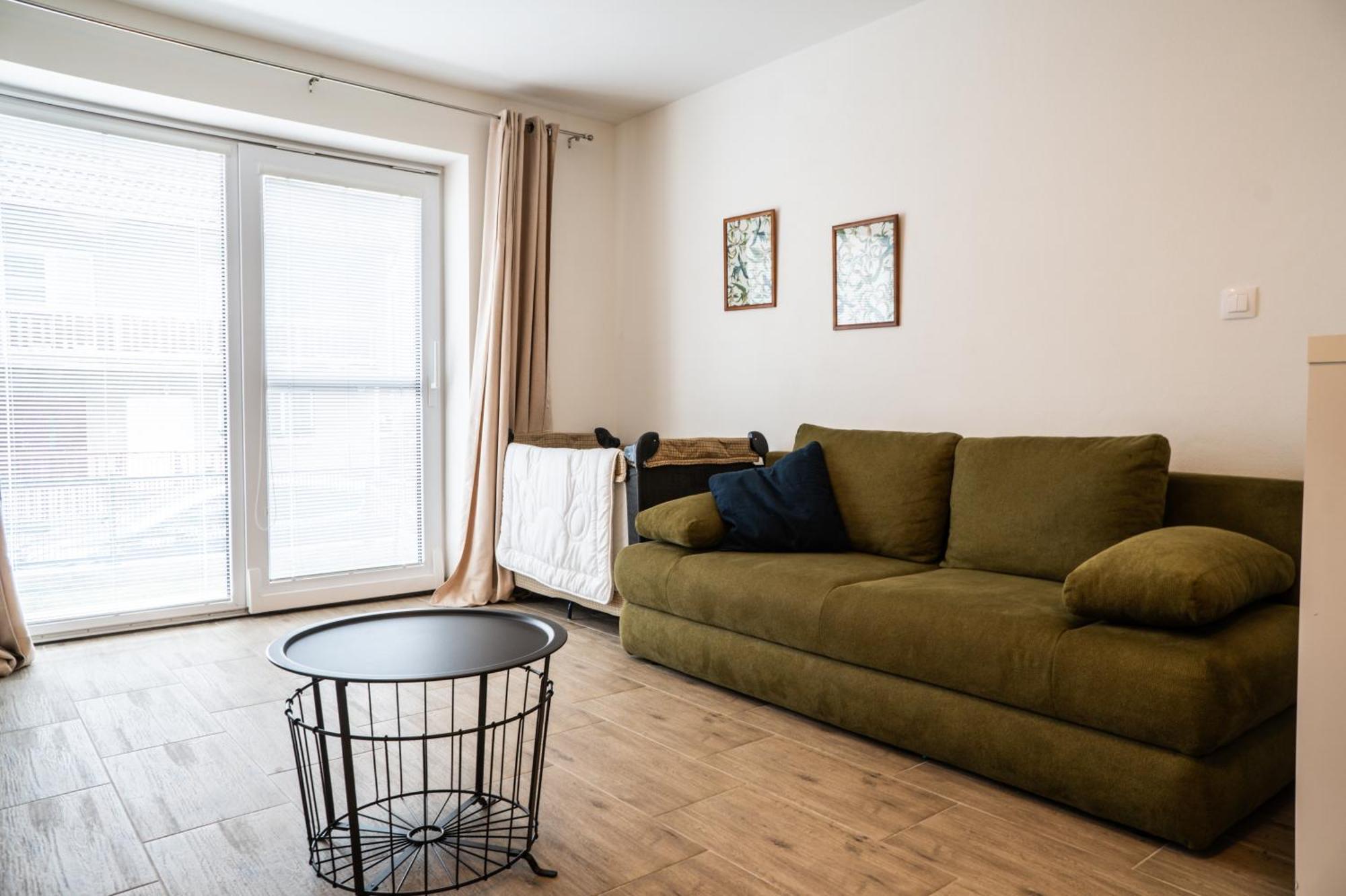 Varalja Apartments Plavecke Podhradie エクステリア 写真