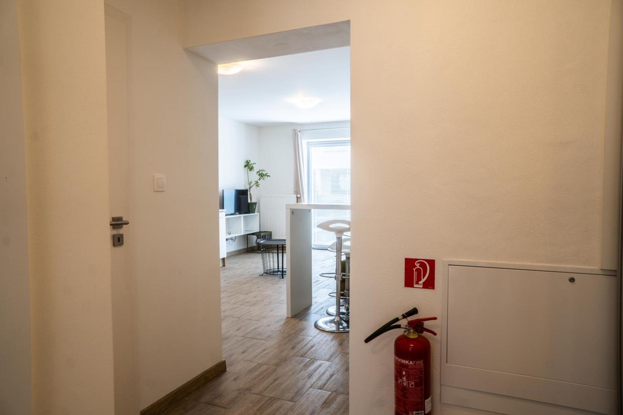 Varalja Apartments Plavecke Podhradie エクステリア 写真