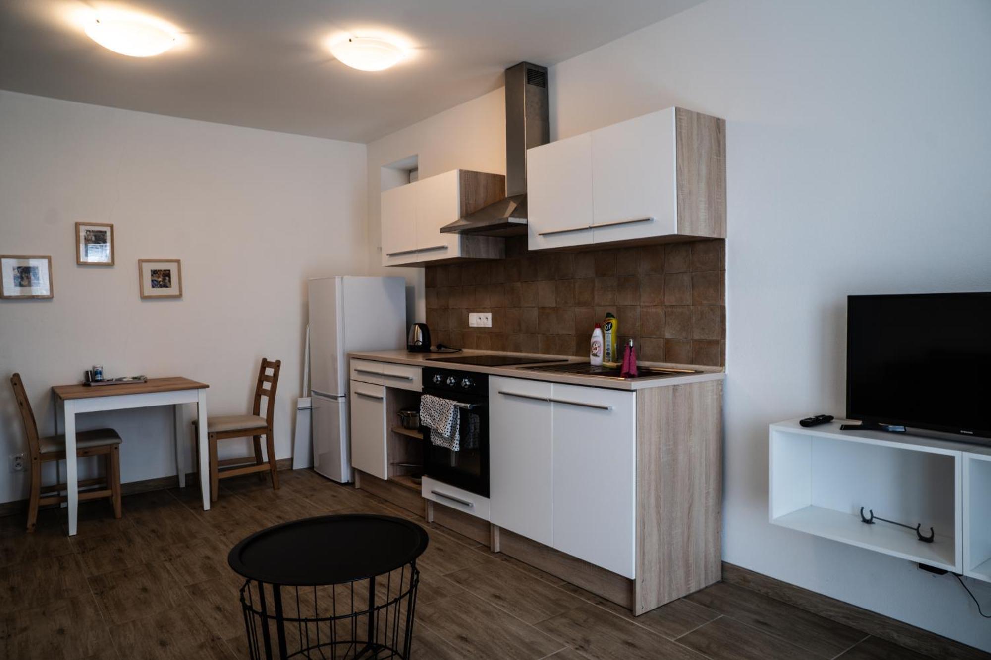 Varalja Apartments Plavecke Podhradie エクステリア 写真