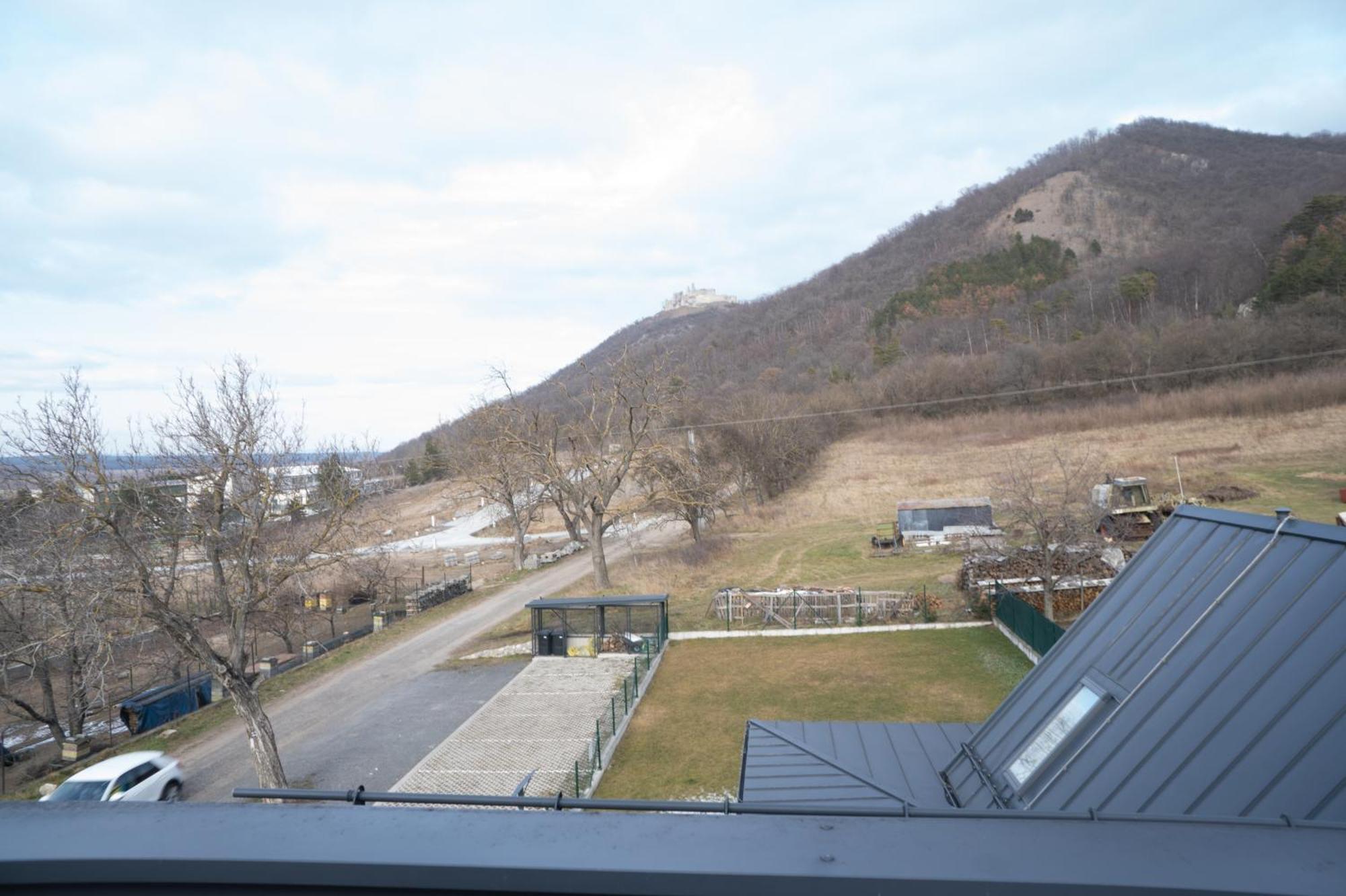 Varalja Apartments Plavecke Podhradie エクステリア 写真